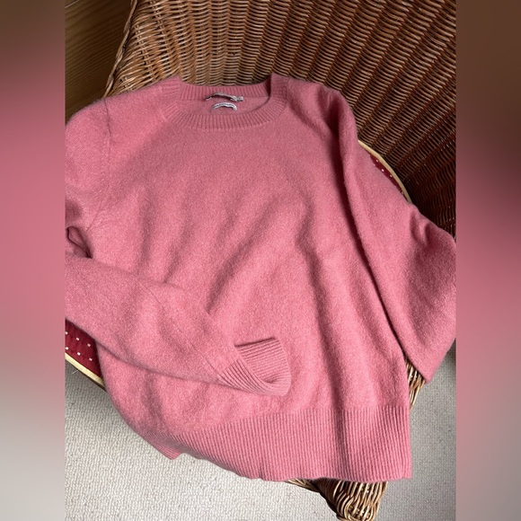 Cashmere Sweater Small - Picture 11 of 16